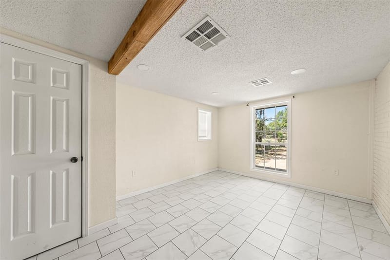 1126 W 7th Street, McGregor TX 76657 - Photo 12