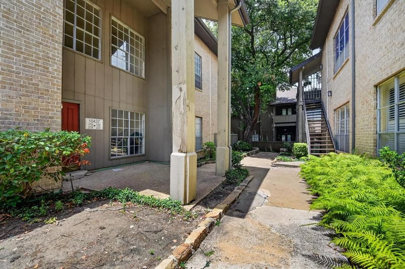 10437 High Hollows Drive # 220, Dallas TX 75230 - Photo 31