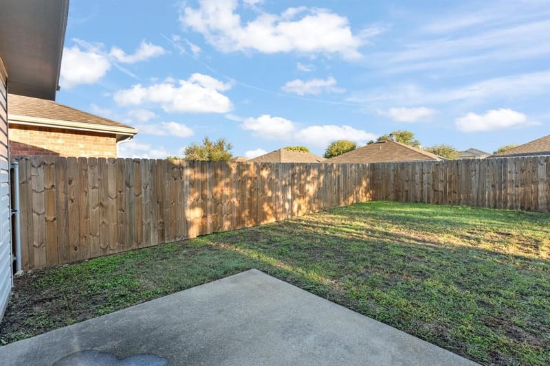 1128 Boxwood Drive, Crowley TX 76036 - Photo 28