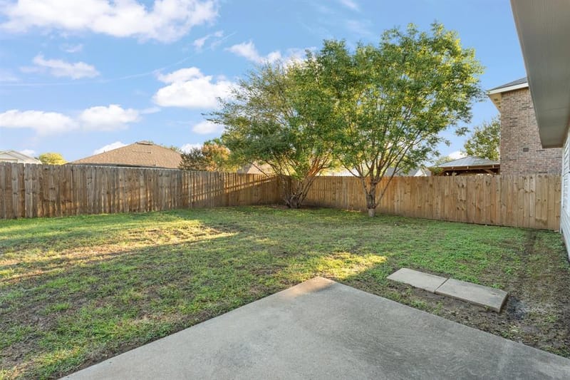 1128 Boxwood Drive, Crowley TX 76036 - Photo 24