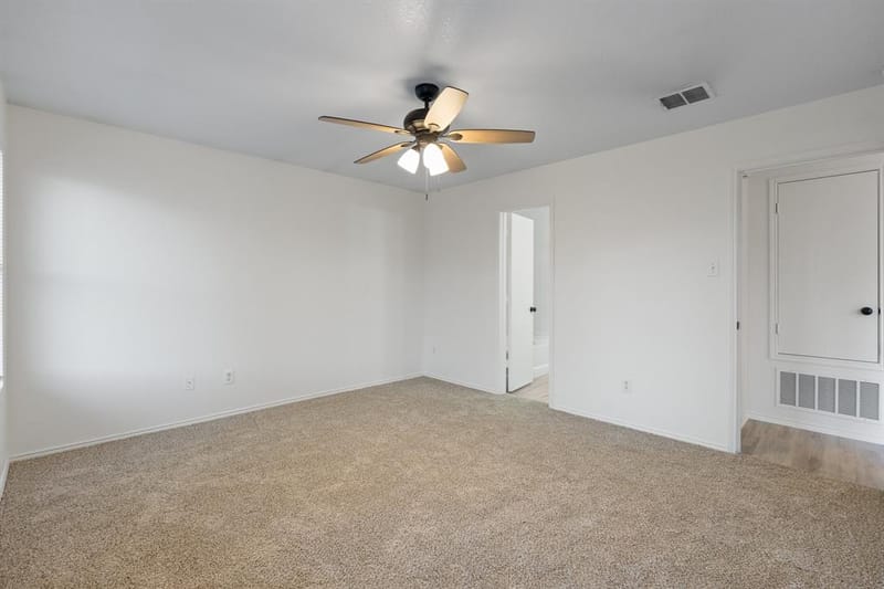 1128 Boxwood Drive, Crowley TX 76036 - Photo 18
