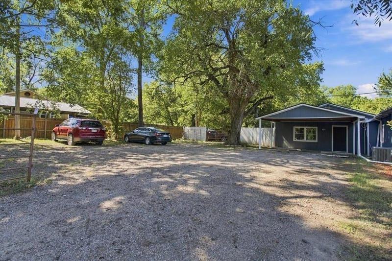 106 S Jernigan Street, Bells TX 75414 - Photo 30