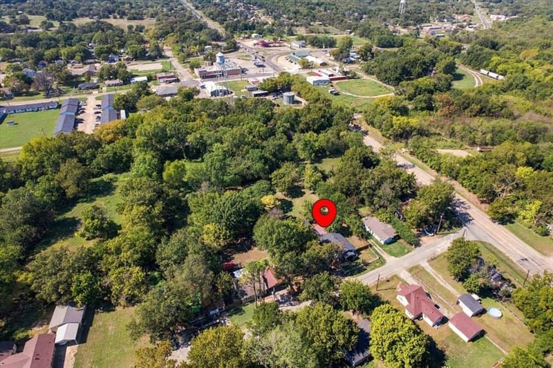 106 S Jernigan Street, Bells TX 75414 - Photo 33