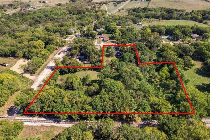 106 S Jernigan Street, Bells TX 75414 - Photo 35