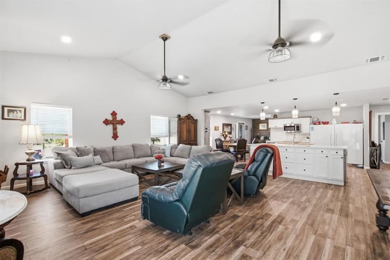 5098 Fairview, Millsap TX 76066 - Photo 6