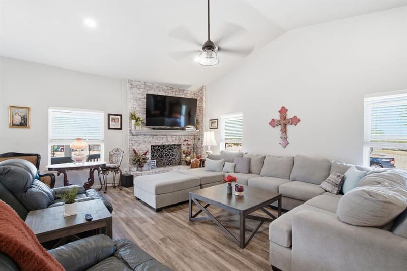 5098 Fairview, Millsap TX 76066 - Photo 7