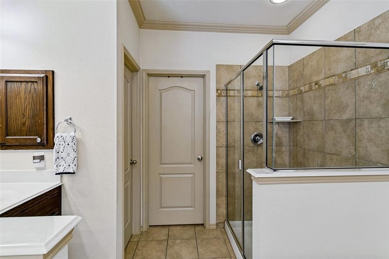 218 Buckingham Avenue, Euless TX 76040 - Photo 17