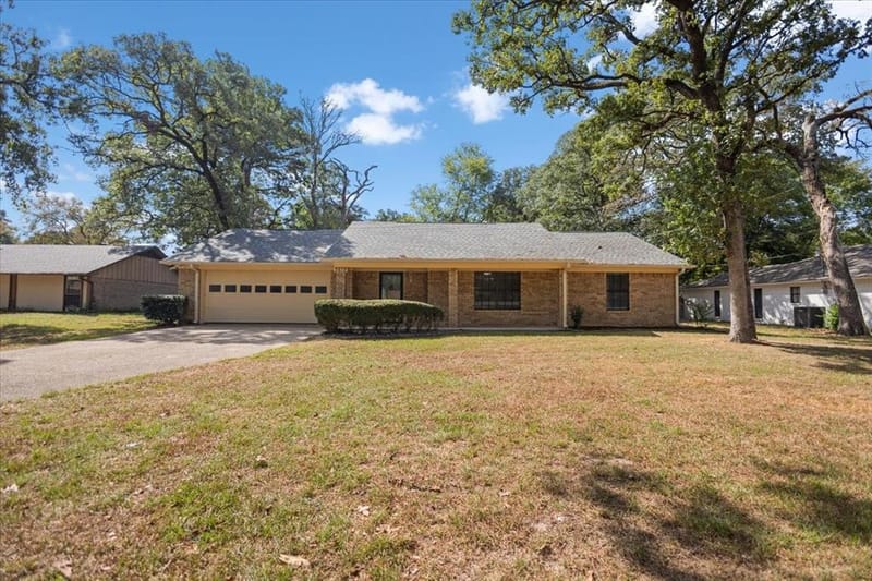 3619 Leaning Oaks, Flint TX 75962 - Photo 2