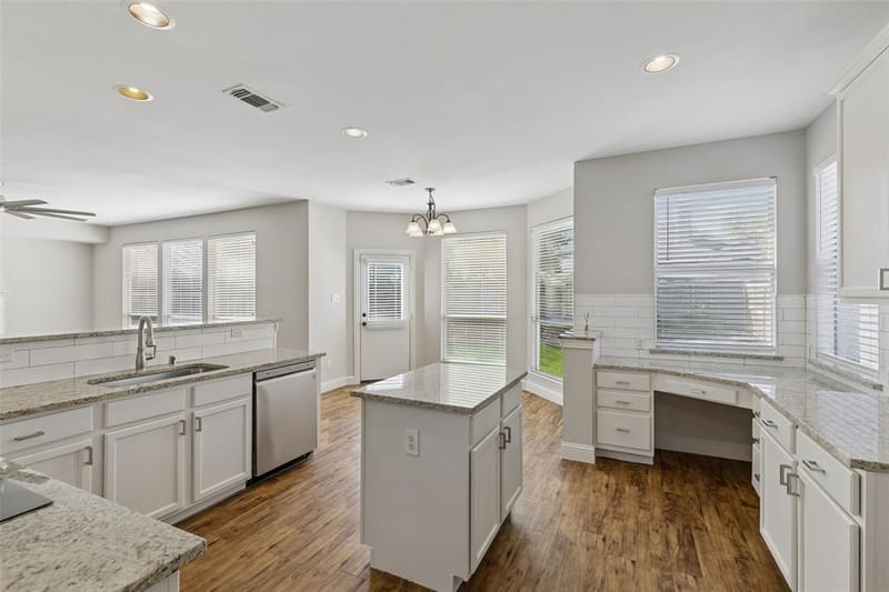 5421 Pebble Court, McKinney TX 75072 - Photo 10