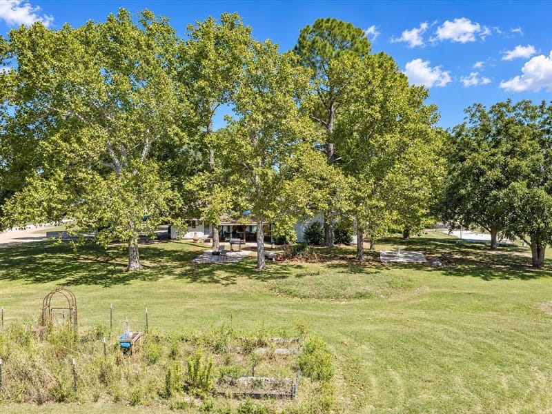 4800 Oak Grove Road, Ennis TX 75119 - Photo 27
