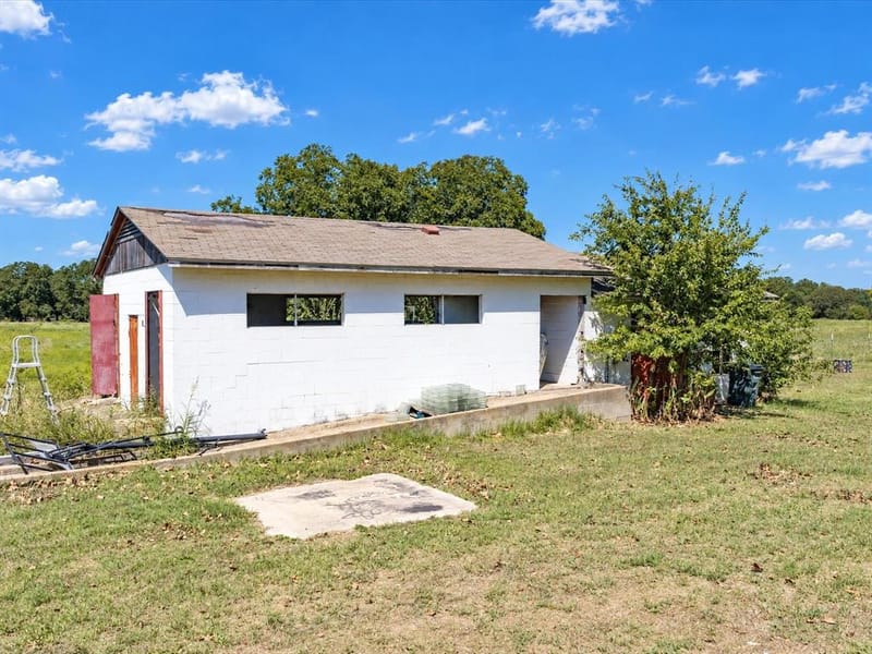 4800 Oak Grove Road, Ennis TX 75119 - Photo 32