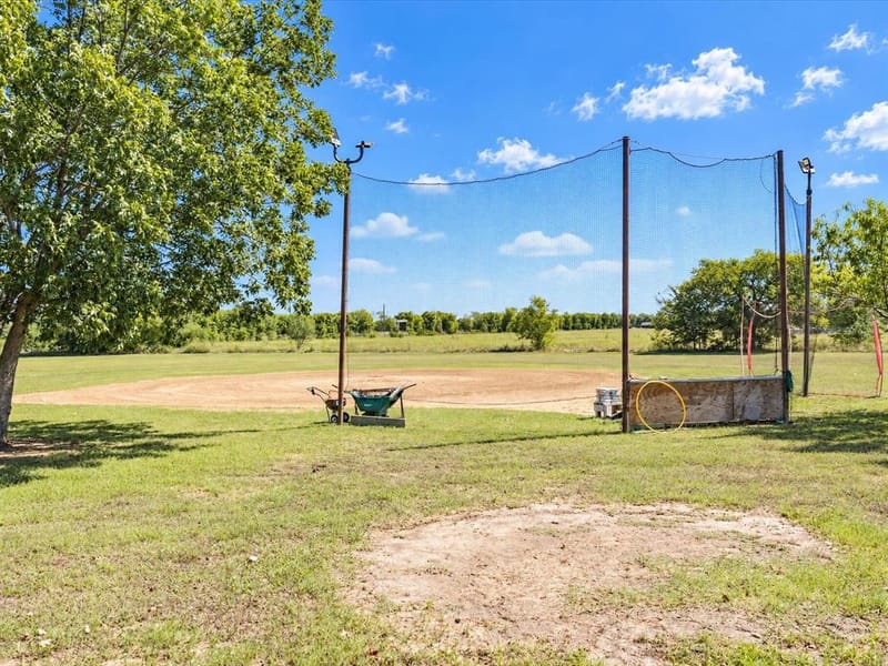 4800 Oak Grove Road, Ennis TX 75119 - Photo 35