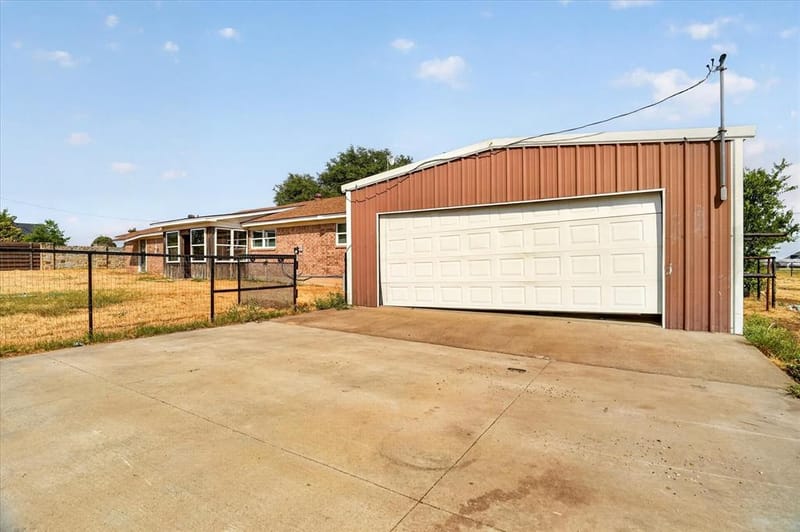 12653 fm 2331, Godley TX 76044 - Photo 30