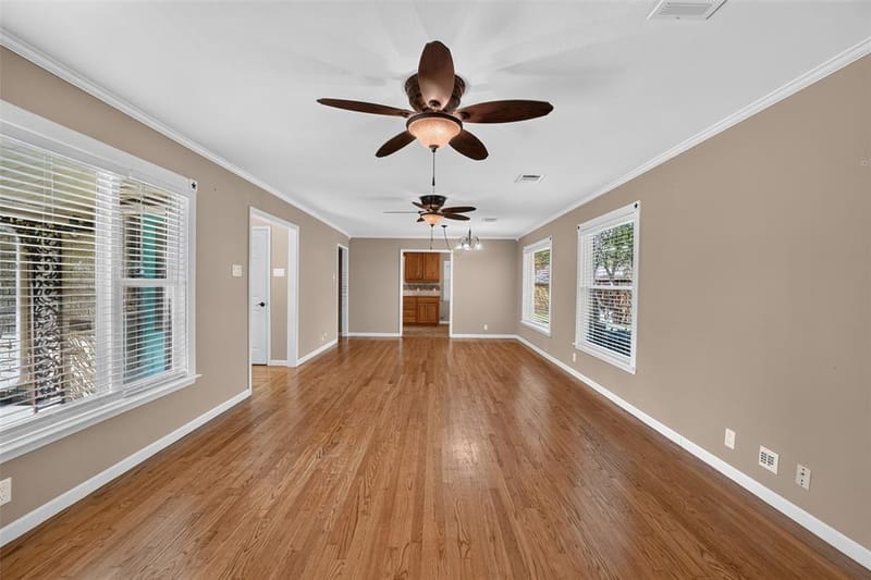 9733 Edgelake Drive, Dallas TX 75218 - Photo 17