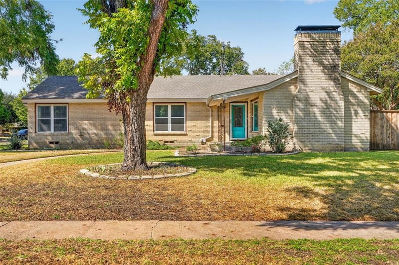 9733 Edgelake Drive, Dallas TX 75218 - Photo 8
