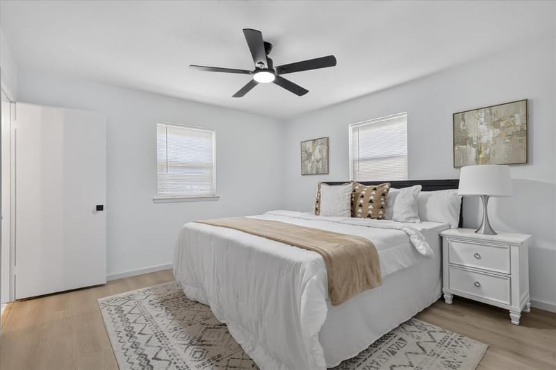 237 E Malone Avenue, Crowley TX 76036 - Photo 13