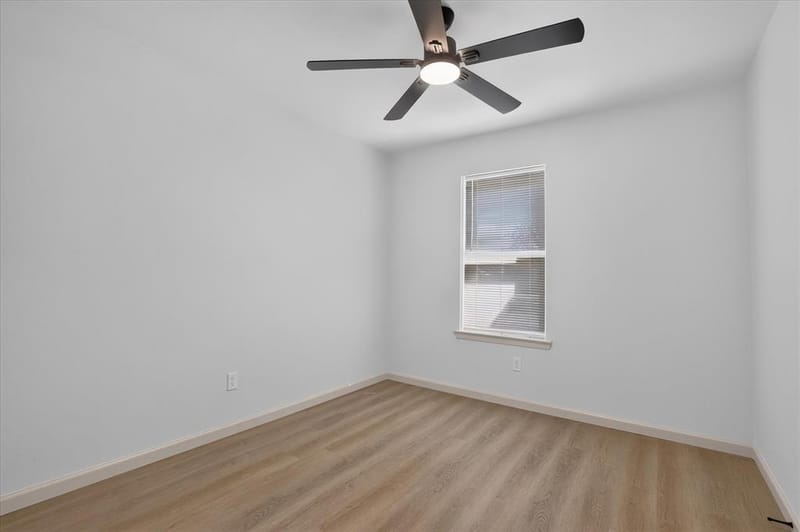 237 E Malone Avenue, Crowley TX 76036 - Photo 16