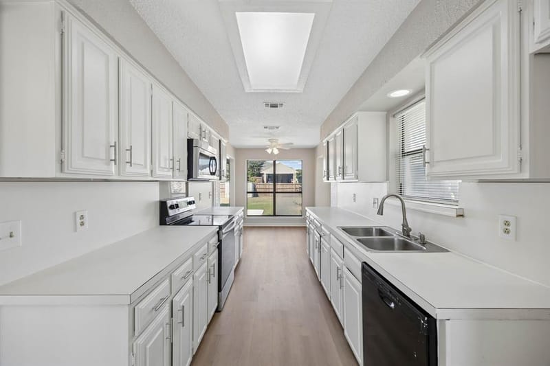 1721 Paxton Drive, Carrollton TX 75007 - Photo 9