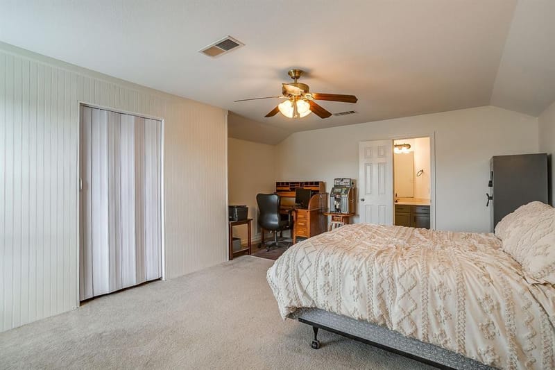 1236 Rosewood Court, Crowley TX 76036 - Photo 23