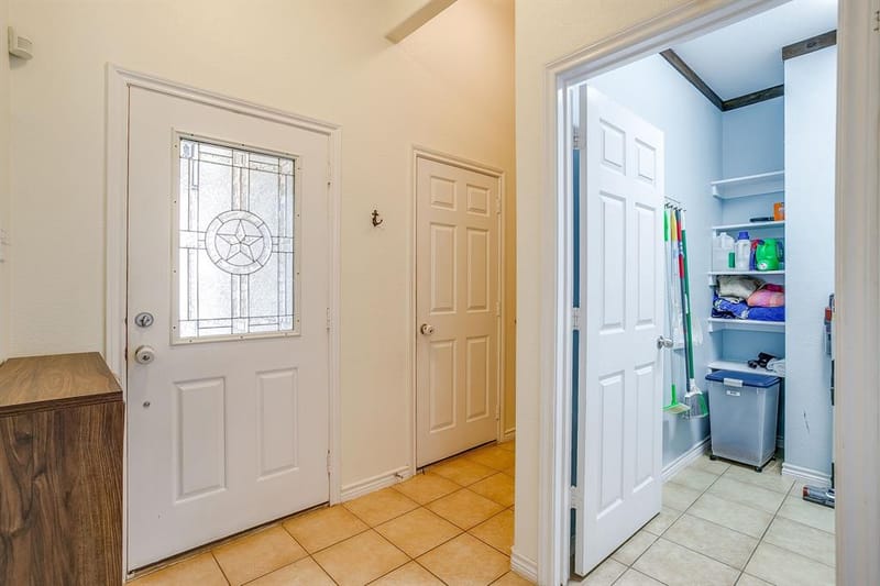 1236 Rosewood Court, Crowley TX 76036 - Photo 5