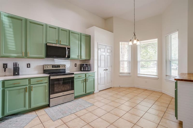 1236 Rosewood Court, Crowley TX 76036 - Photo 14