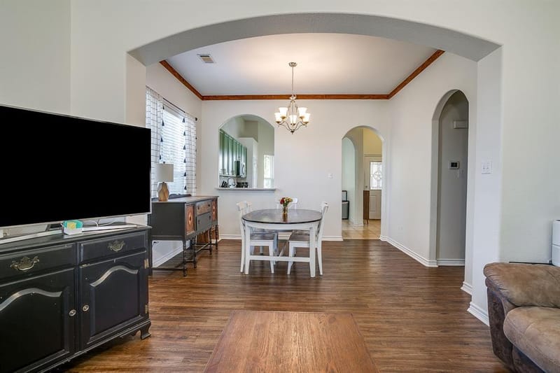 1236 Rosewood Court, Crowley TX 76036 - Photo 8