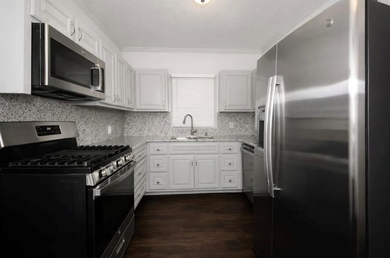 2628 Avenue G, Fort Worth TX 76105 - Photo 9