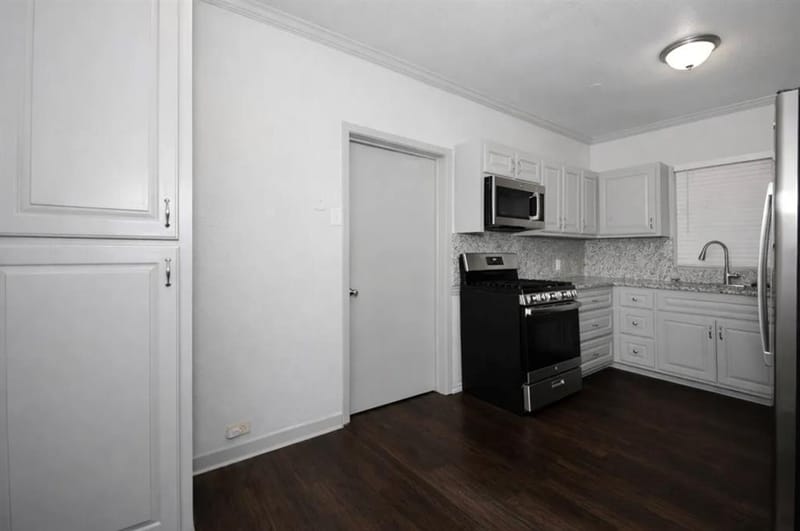 2628 Avenue G, Fort Worth TX 76105 - Photo 10