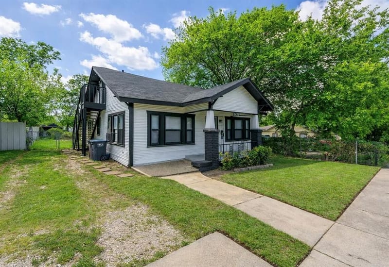 2628 Avenue G, Fort Worth TX 76105 - Photo 4