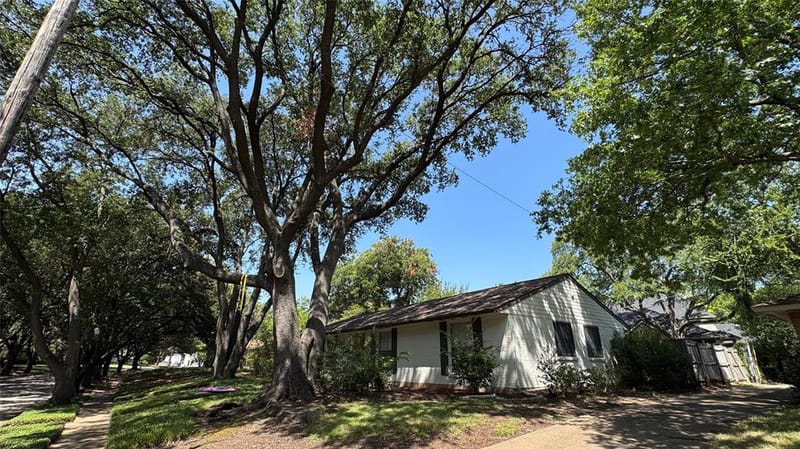 3543 Warick Drive, Dallas TX 75229 - Photo 7