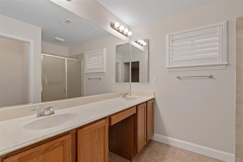 9705 Pinewood Drive, Denton TX 76207 - Photo 32