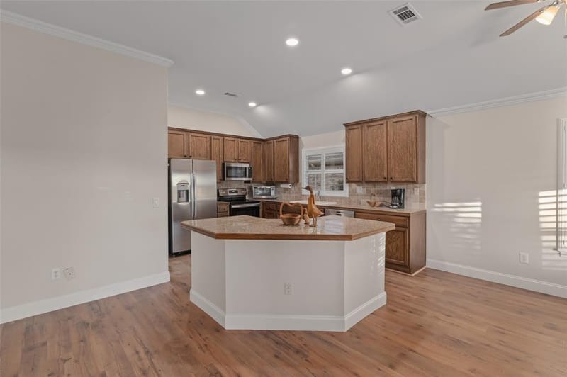9705 Pinewood Drive, Denton TX 76207 - Photo 18