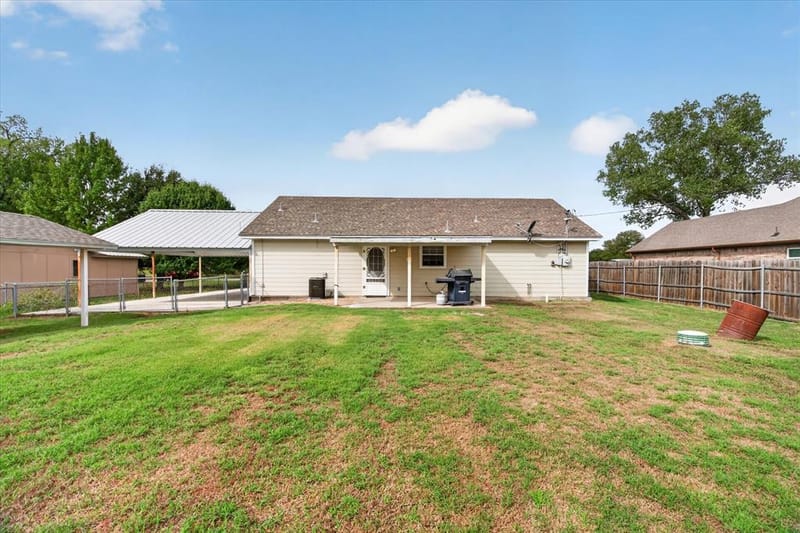 324 Pearson Lane, Azle TX 76020 - Photo 22