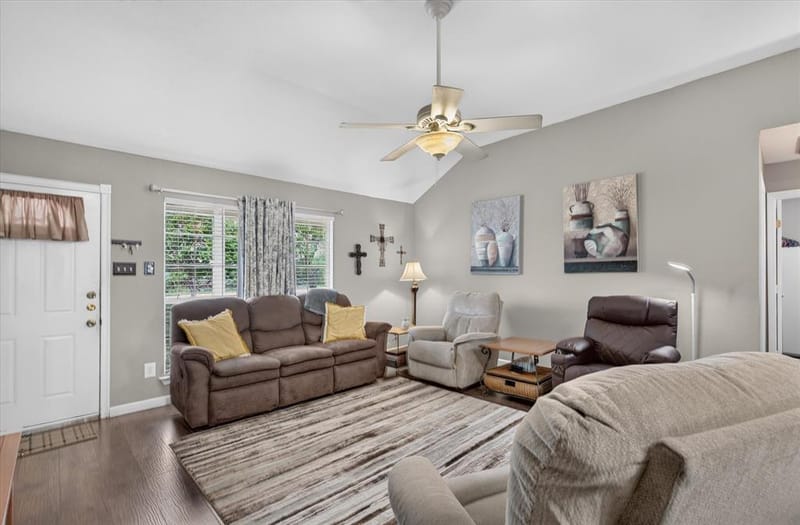 324 Pearson Lane, Azle TX 76020 - Photo 4
