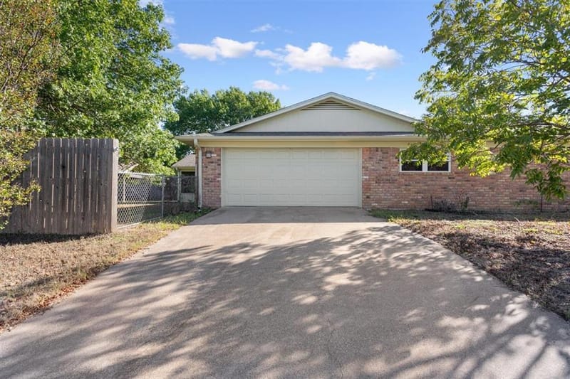 231 Del Rio Drive, Hewitt TX 76643 - Photo 36
