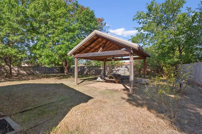 231 Del Rio Drive, Hewitt TX 76643 - Photo 31