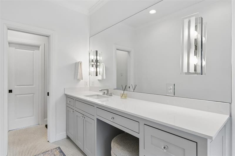 560 Northlake Drive, Dallas TX 75218 - Photo 32