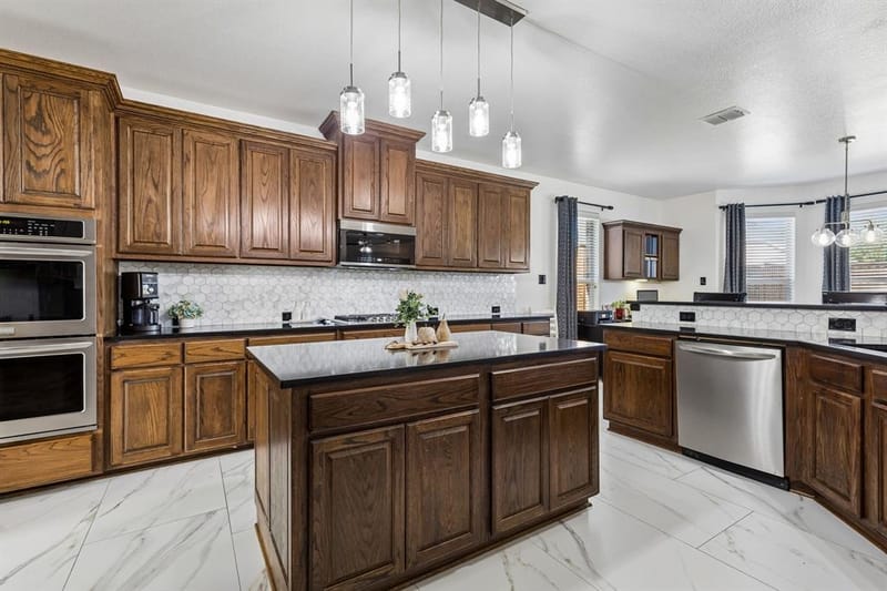 10417 Eastern Hills Court, Rowlett TX 75089 - Photo 10