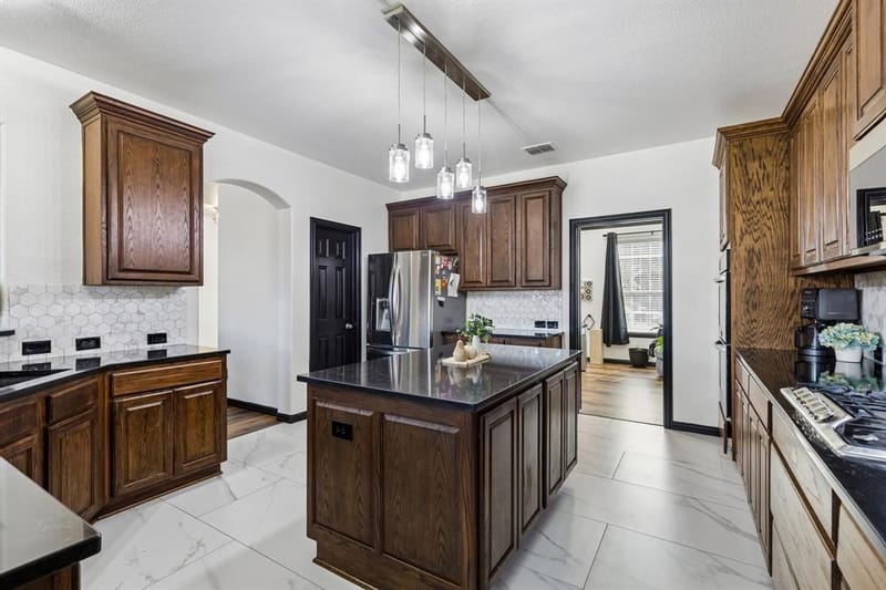 10417 Eastern Hills Court, Rowlett TX 75089 - Photo 8