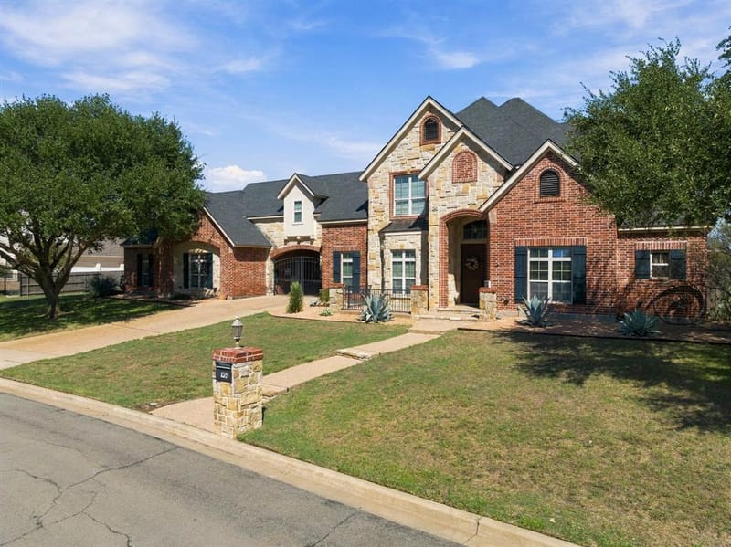 1021 Cascade Trail, McGregor TX 76657 - Photo 3