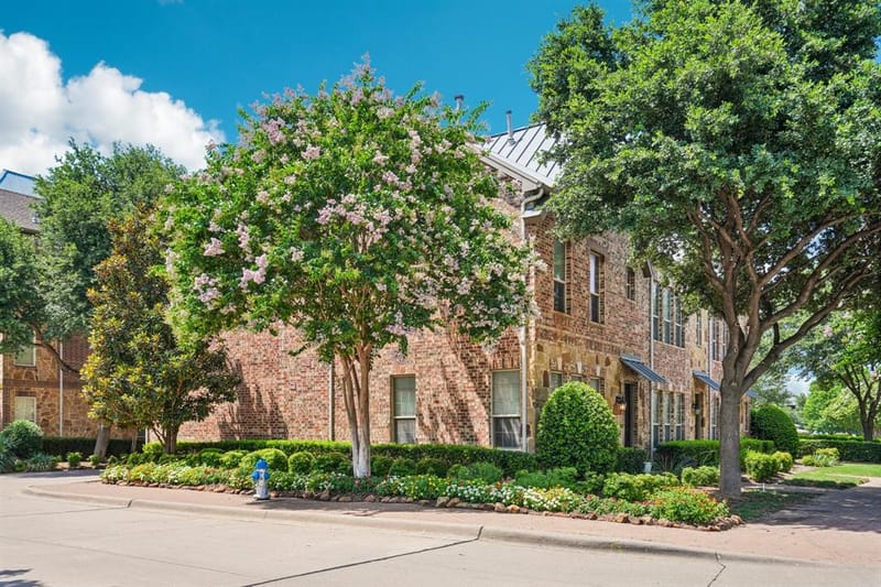 7937 Parkwood Boulevard, Plano TX 75024 - Photo 2