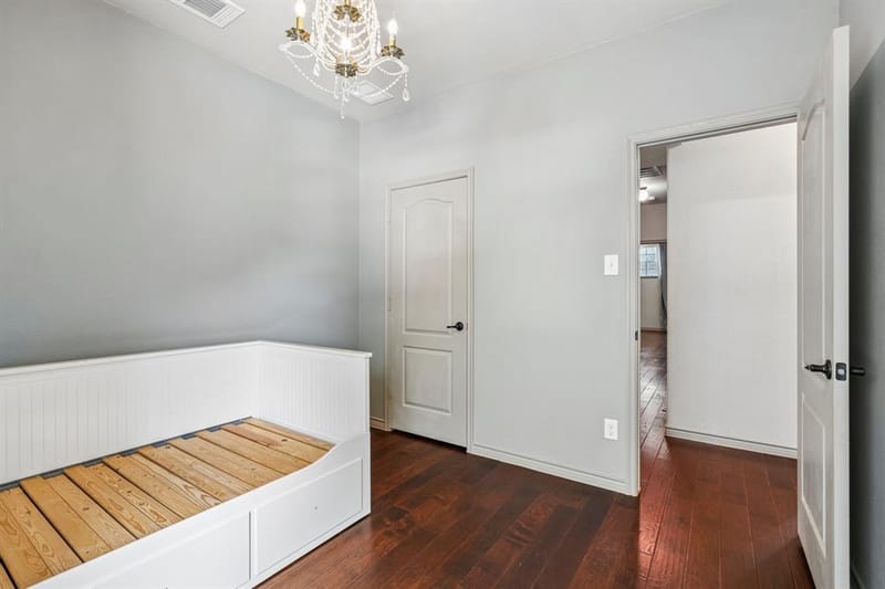 7937 Parkwood Boulevard, Plano TX 75024 - Photo 13