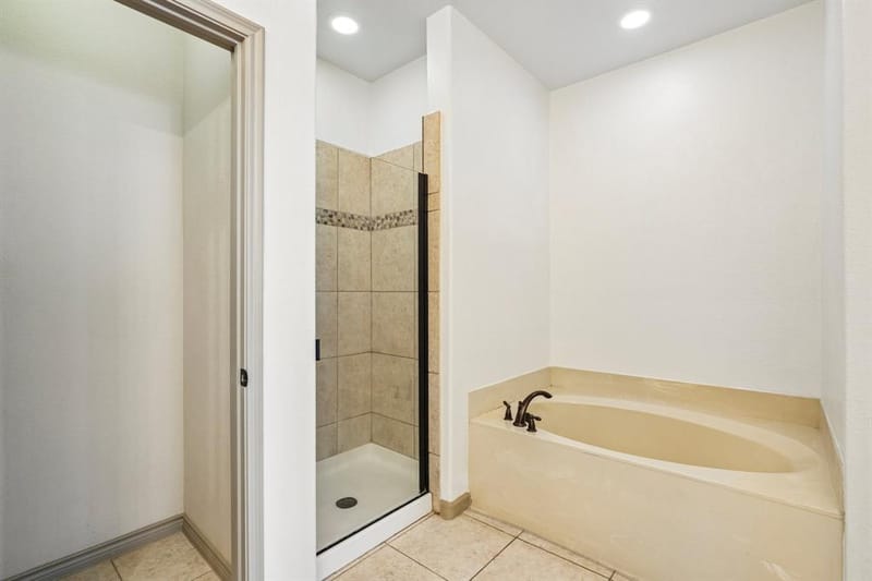 7937 Parkwood Boulevard, Plano TX 75024 - Photo 19