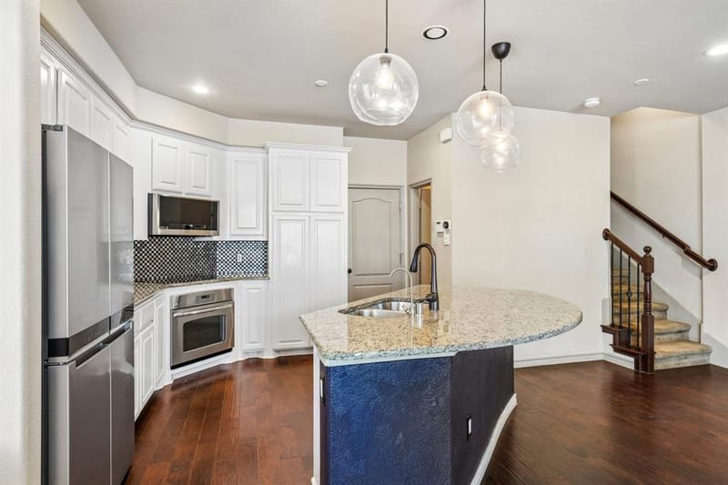 7937 Parkwood Boulevard, Plano TX 75024 - Photo 8