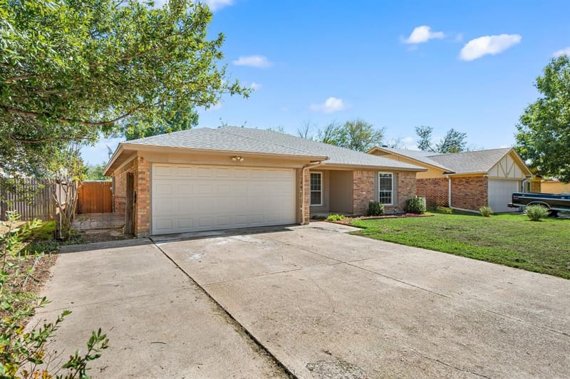 7512 Clover Lane, Watauga TX 76148 - Photo 3
