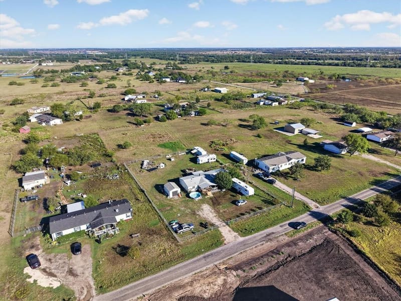 346 E Highline Drive, Royse City TX 75189 - Photo 2
