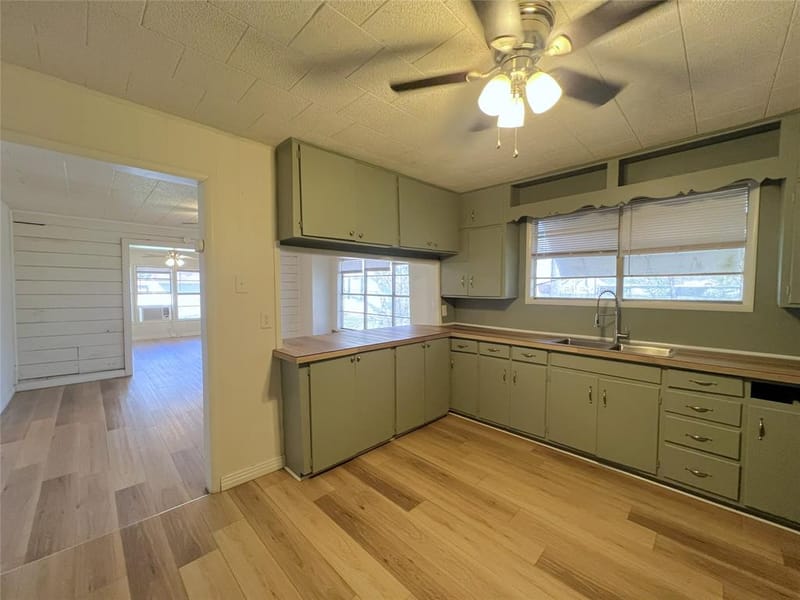 122 Robertson Street, Sulphur Springs TX 75482 - Photo 16