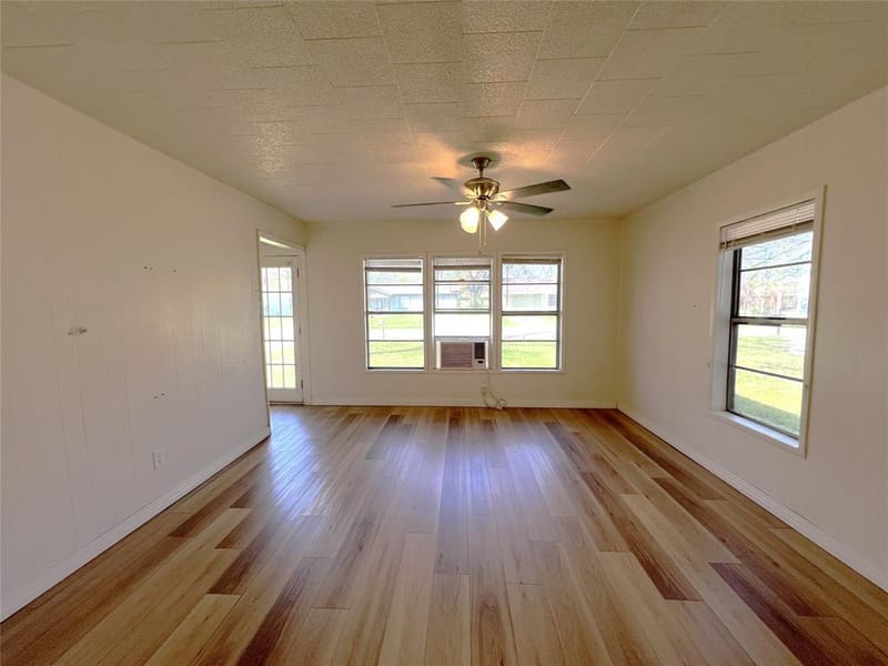 122 Robertson Street, Sulphur Springs TX 75482 - Photo 7