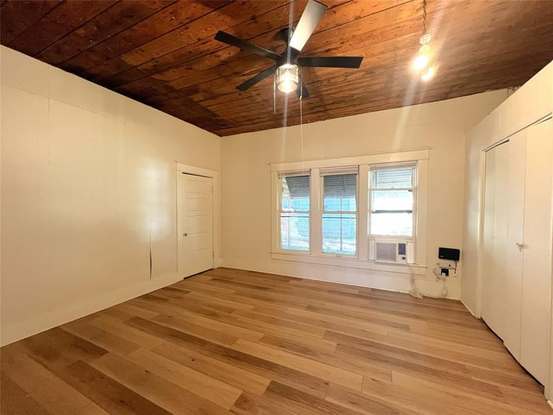122 Robertson Street, Sulphur Springs TX 75482 - Photo 18