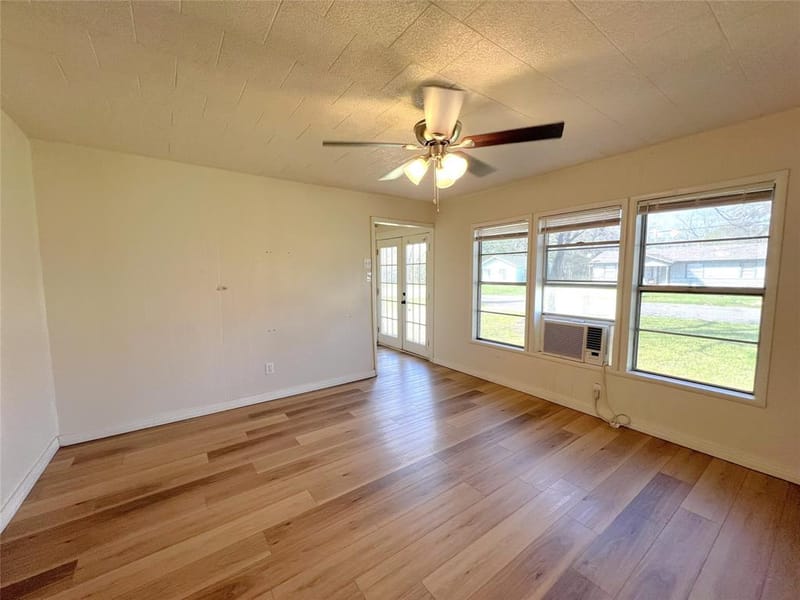 122 Robertson Street, Sulphur Springs TX 75482 - Photo 8
